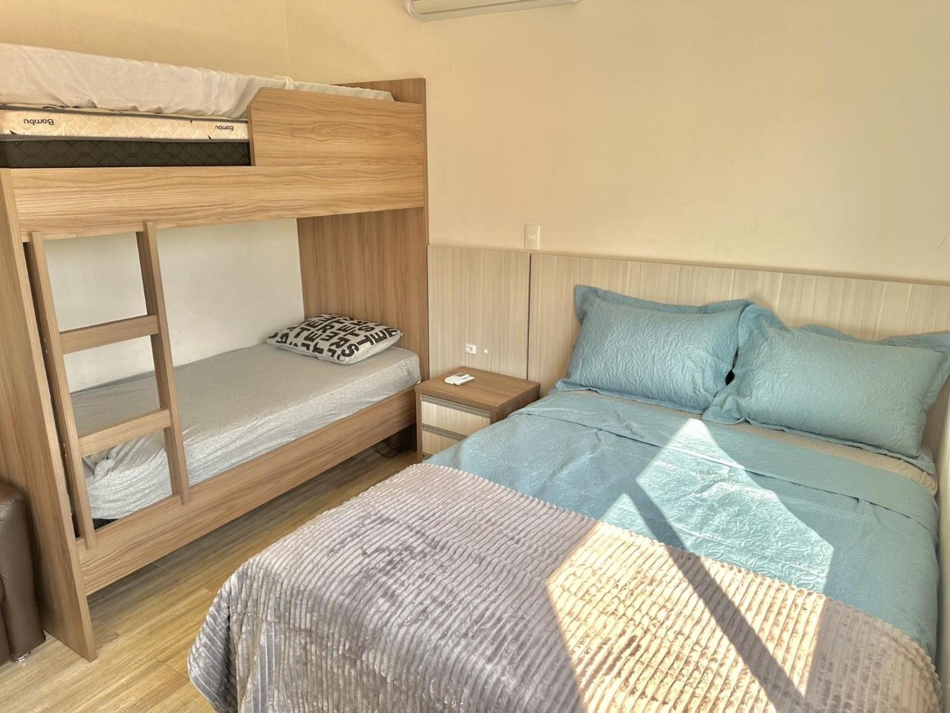 Apartamento Avenida F Бомбіняс Екстер'єр фото